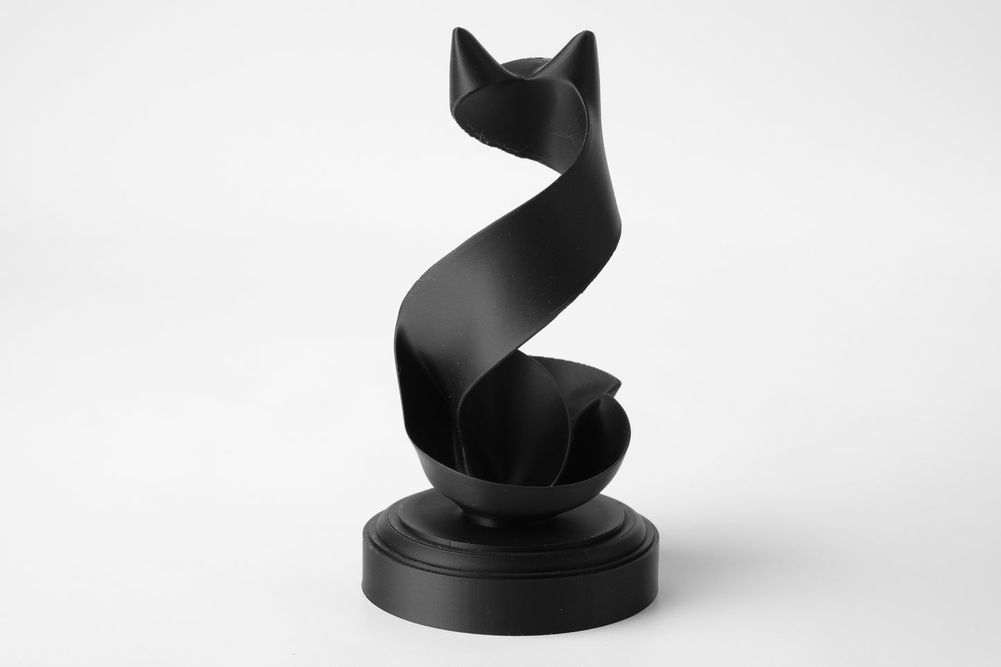 Şerit Kedi Heykeli - Zarif 3D Figür